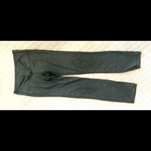 Lululemon Grey Cropped Leggings